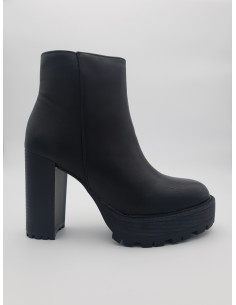 Bottines à talon haut et...