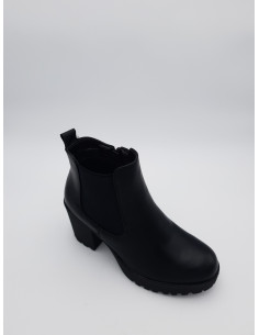 Bottines noir à talon mi haut