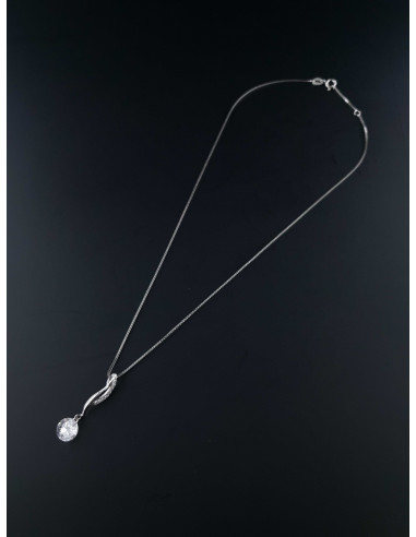 Collier Argent et pendentif floral...